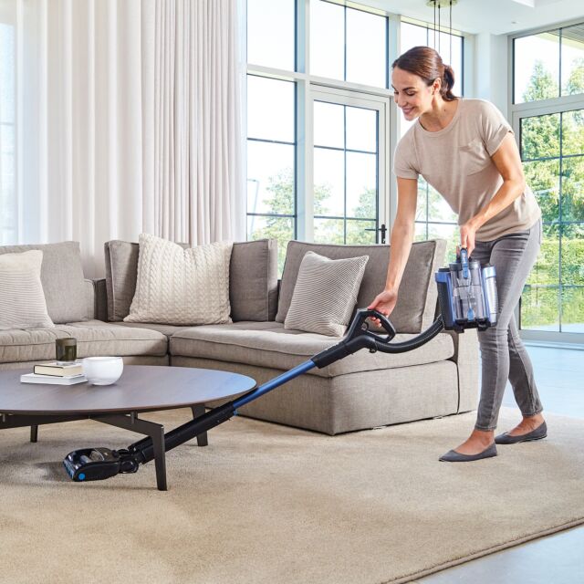 Shark ICZ300UKT Anti Hair Wrap Cordless Upright Vacuum Cleaner with PowerFins Powered Lift-Away & Tr