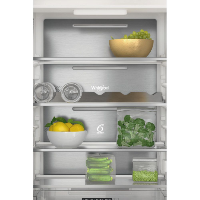 Whirlpool WHC18T332 55CM 70/30 Integrated Fridge Freezer