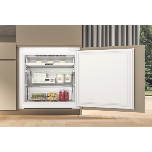 Whirlpool WHSP70T122UK 70/30 Integrated Fridge Freezer - White